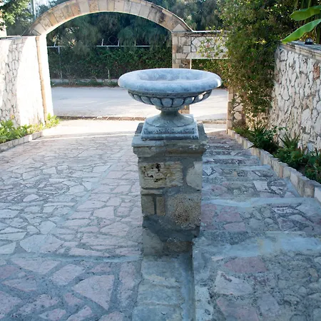 Monte E Mare Апартаменты Миния